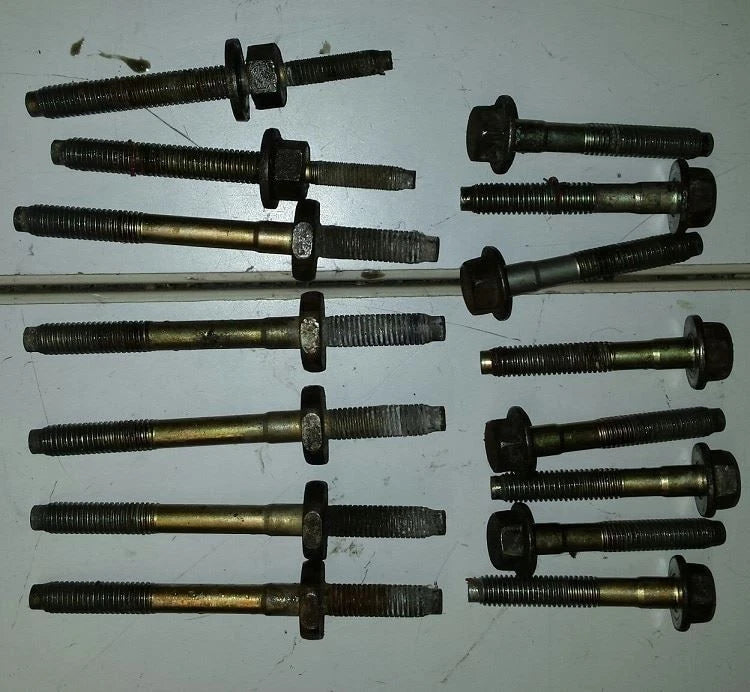 Timing Chain Cover Bolt Set for Lincoln Mark VIII (1993–1996)