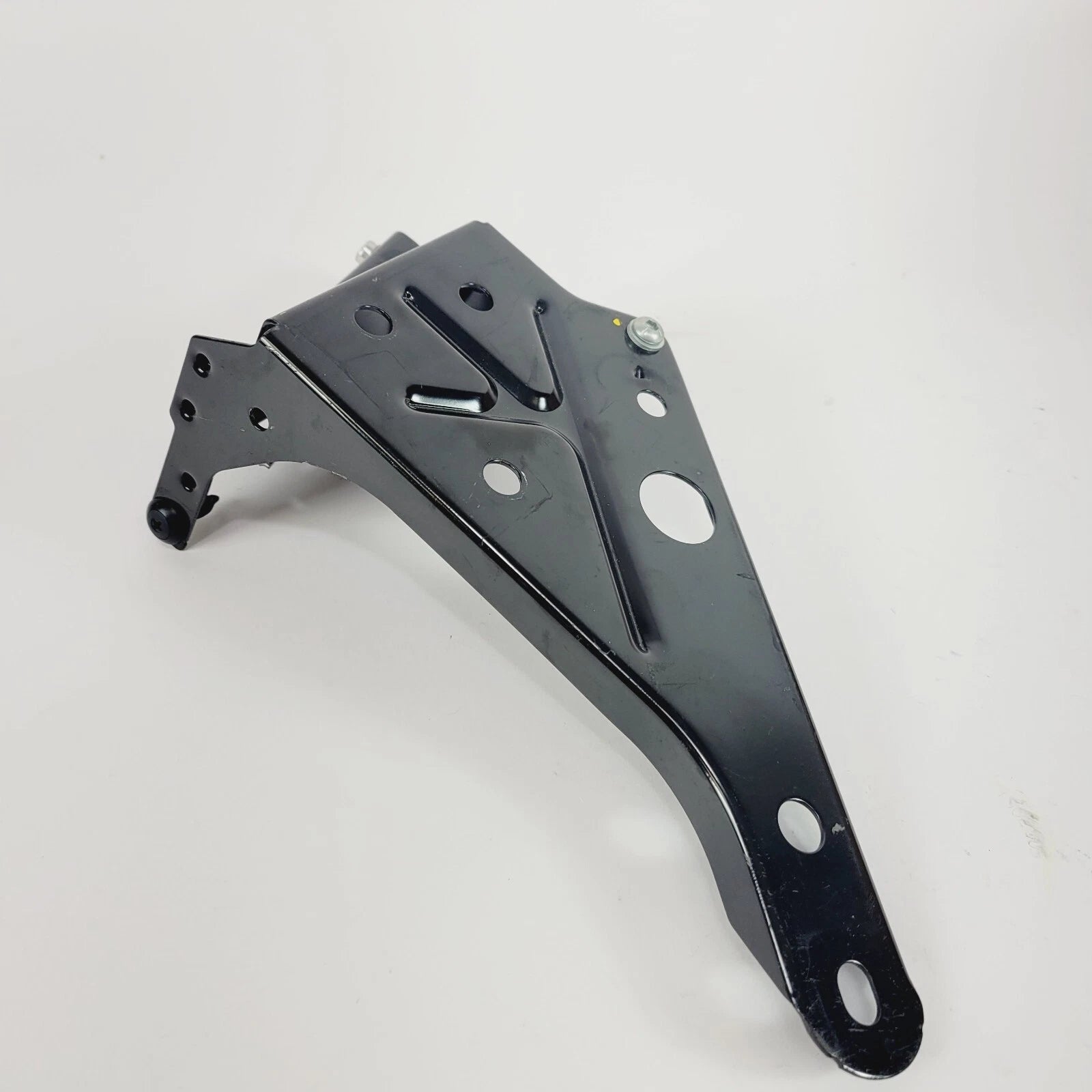 Left Bracket Fairing Support for Harley Davidson Batwing Touring (2014–2023) 57000169A