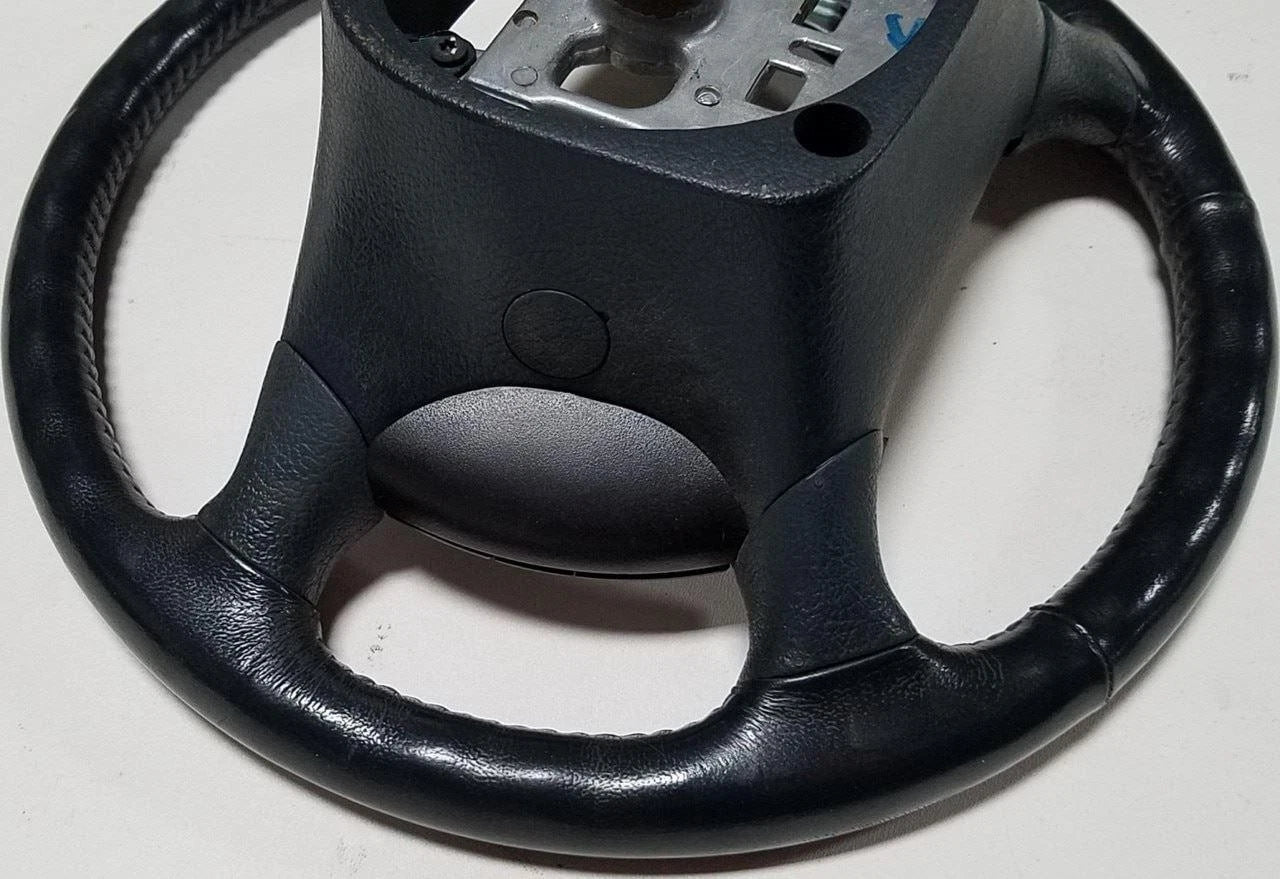 Steering Wheel with Cruise Switches for Ford Thunderbird Cougar (1994–1997)