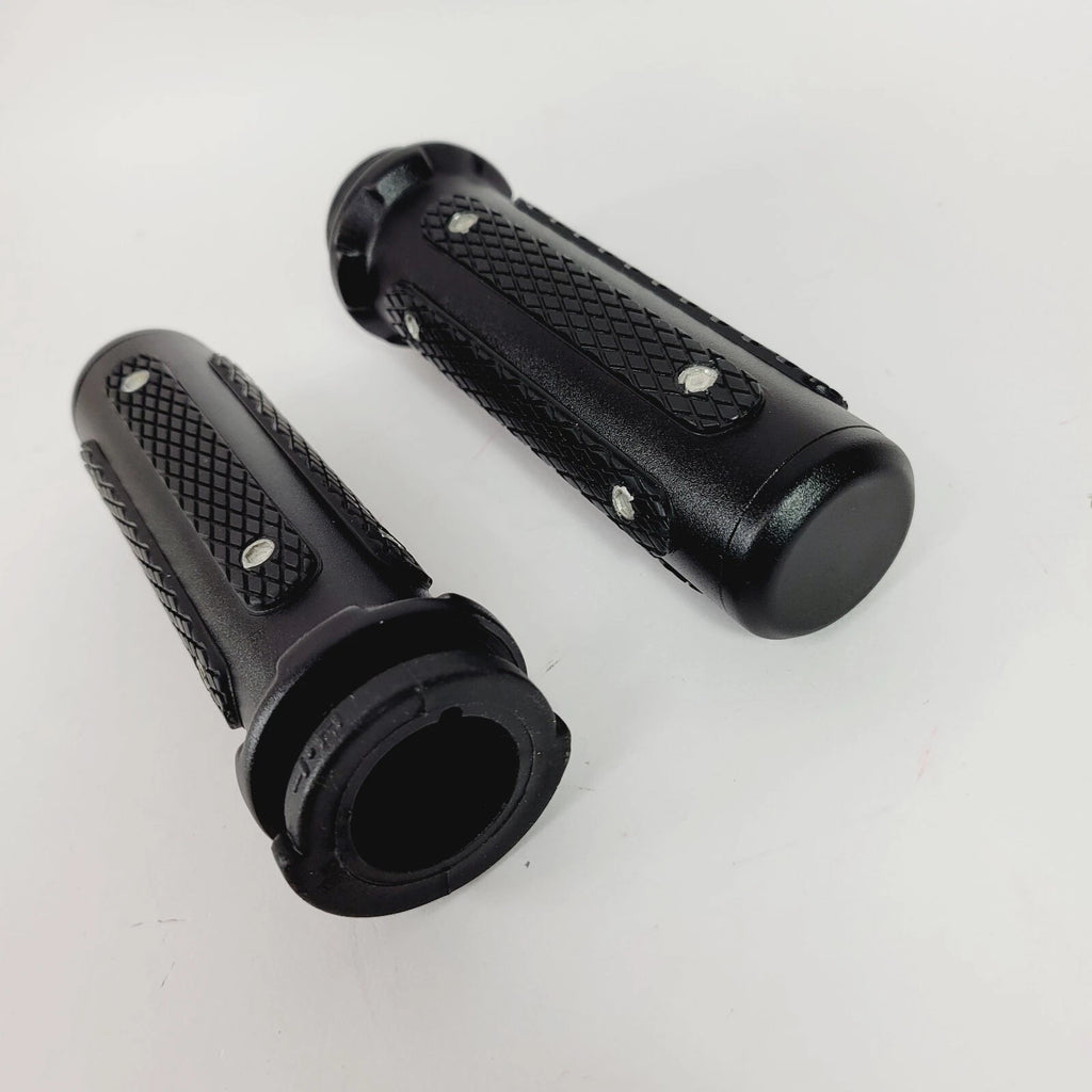 Black Endgame Hand Grips for Harley-Davidson (OEM 56100394)