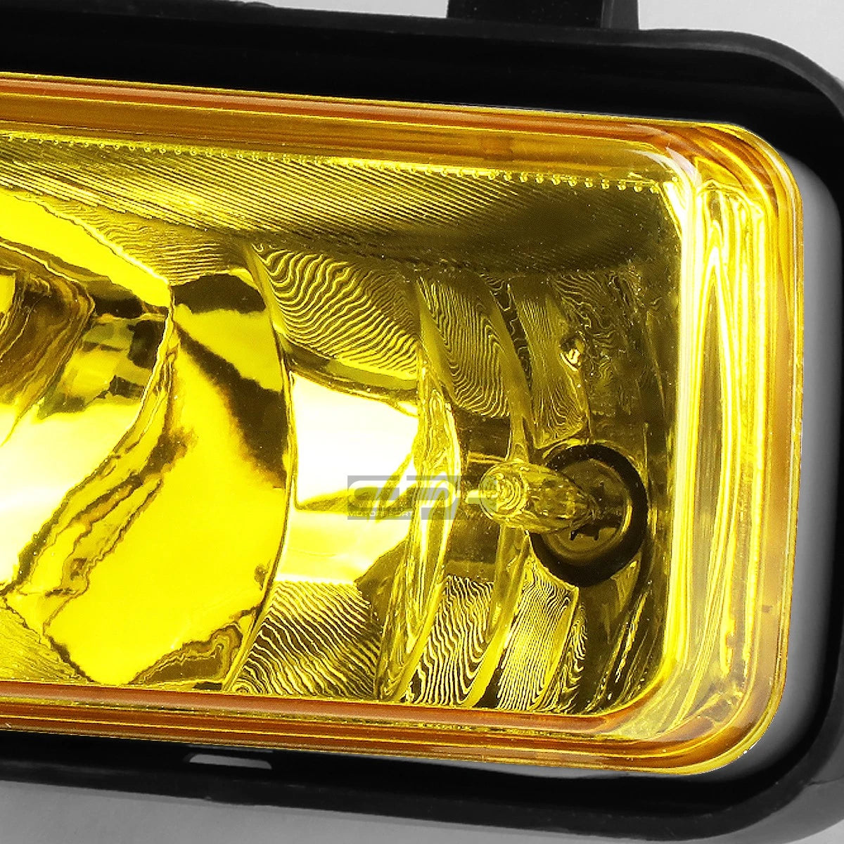 Pair of OE Amber Lens Bumper Fog Lights for Yukon XL (2015–2018)