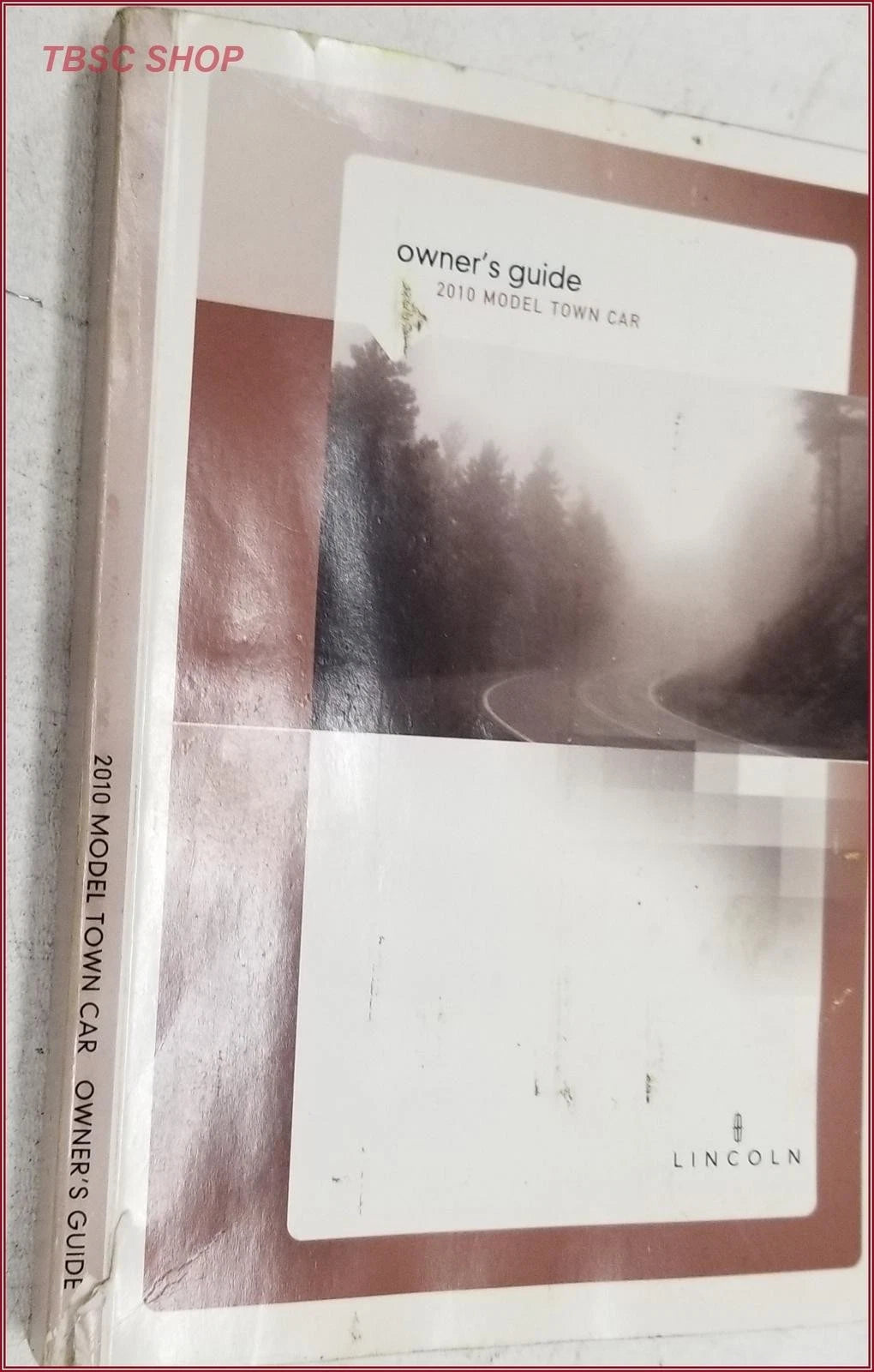 Owners Manual for Lincoln Town Car (2010)