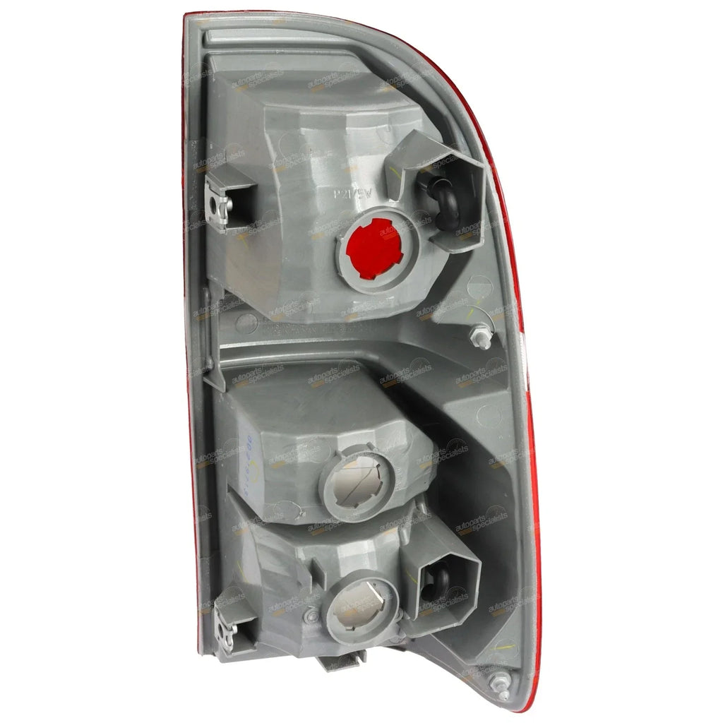 Left Hand Tail Light Lamp for Hilux GGN15 GGN25 KUN16 KUN25 KUN26 (2011–2016)