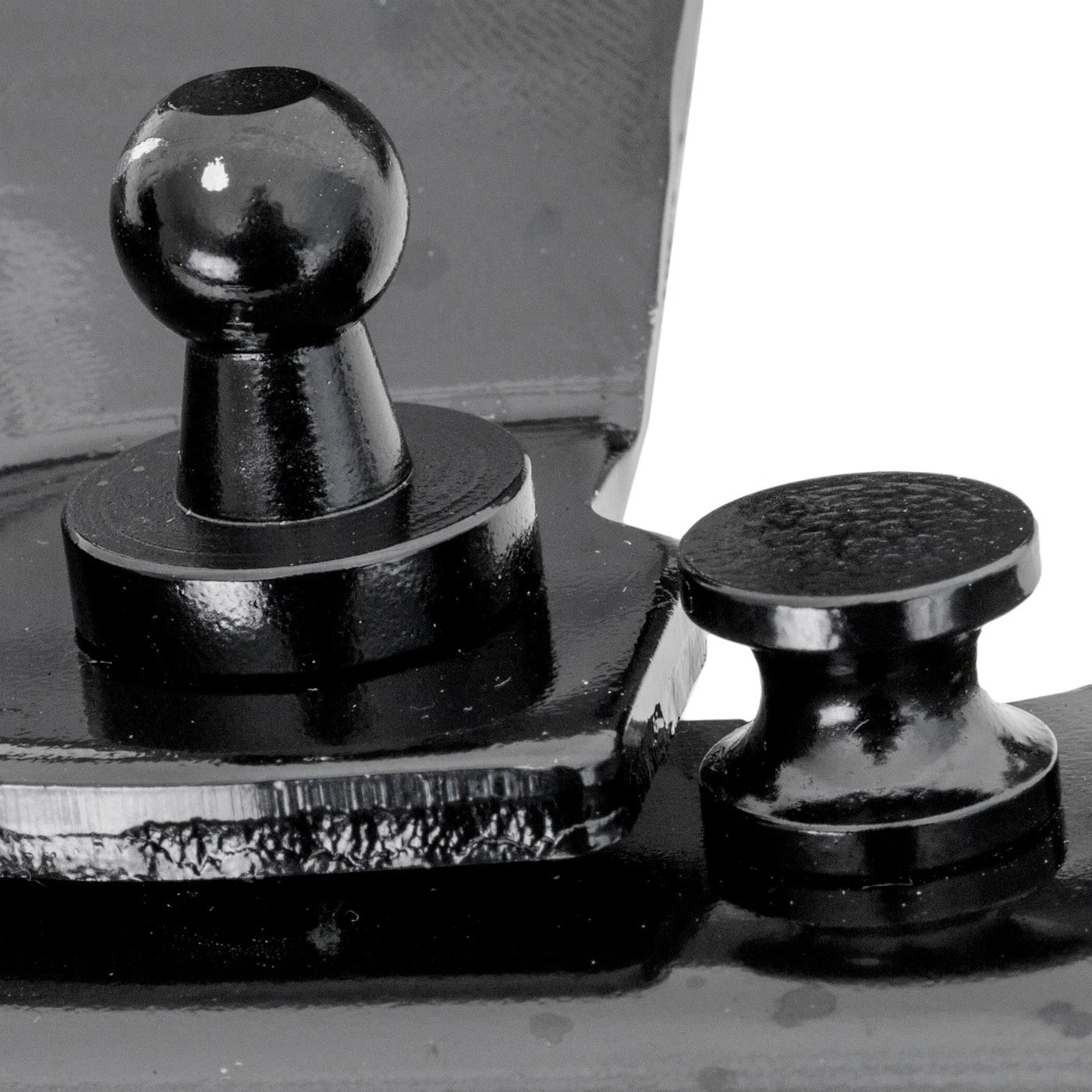 Hood Hinges for Volvo XC60 (2010–2017)