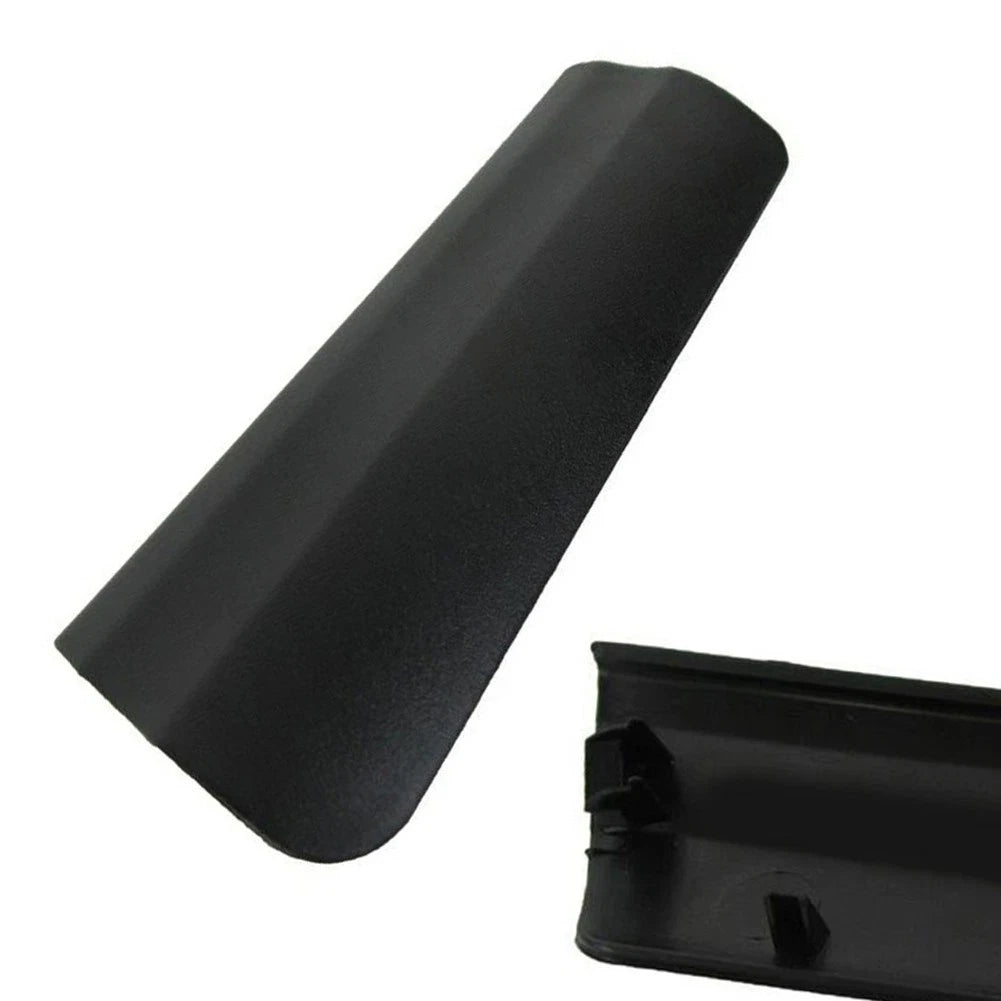 Windshield Wiper Cover Right Trim Panel for Fiat 500 (2012–2017)