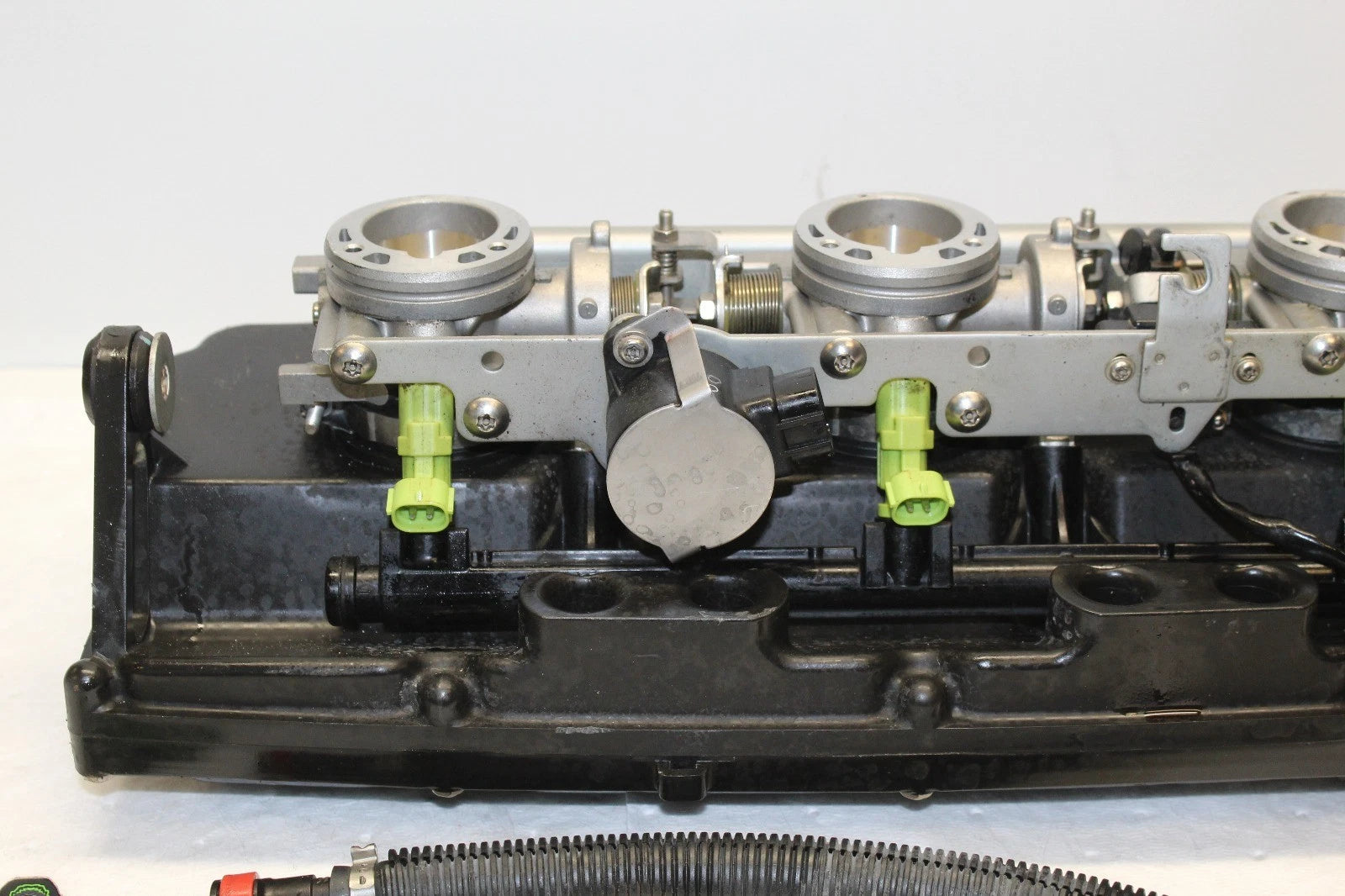 OEM throttle body for Yamaha GP1300R (2003–2008) 60T-13750-00-00