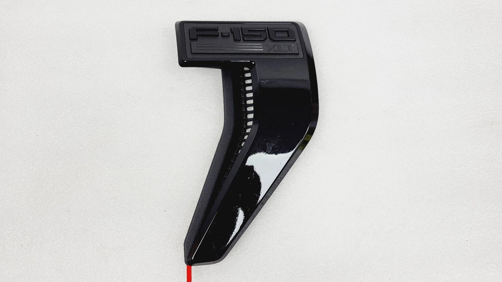 Right Black Fender Vent Emblem Nameplate for Ford F150 (2021–2025) RL3Z-16720-M