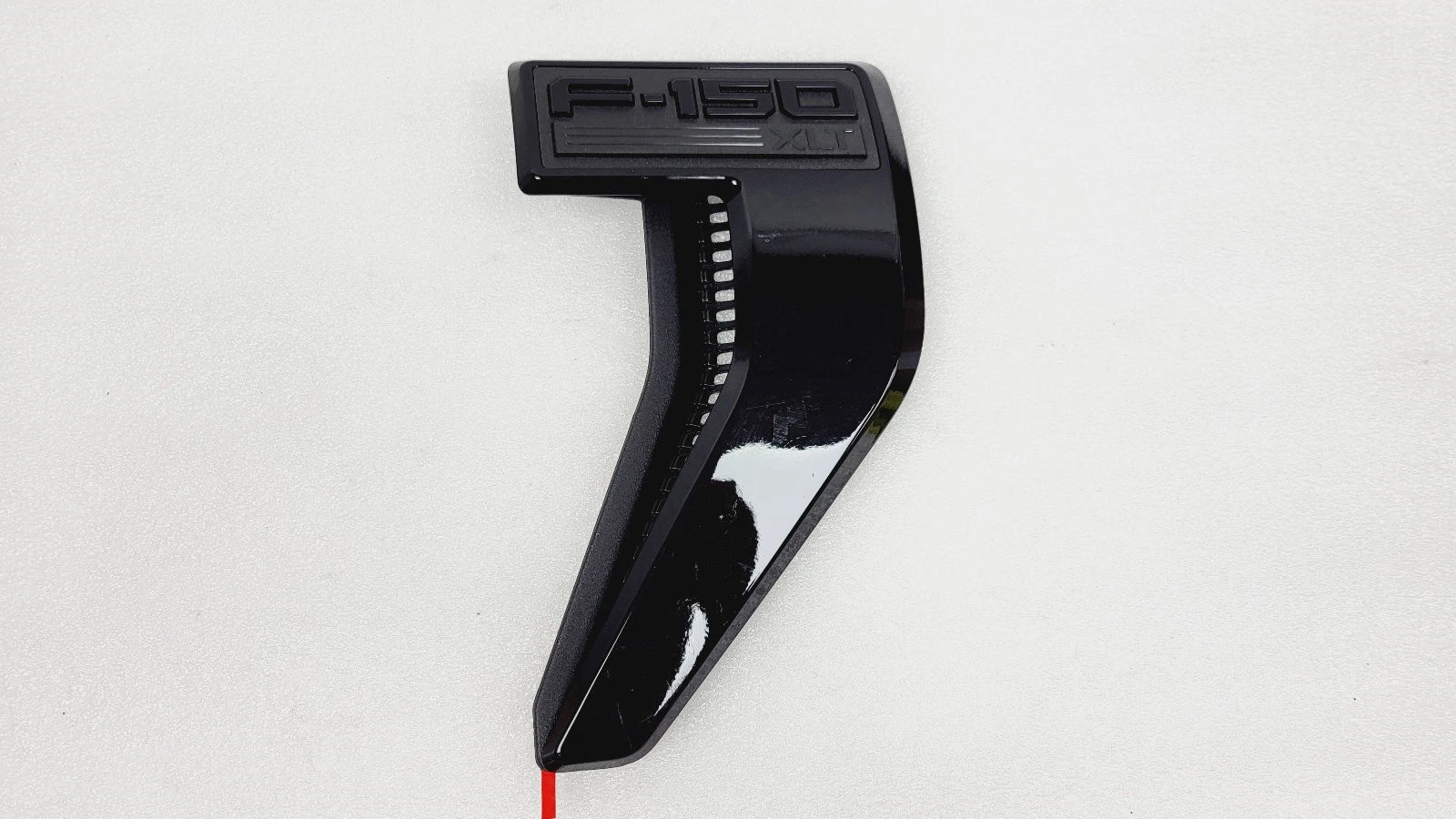 Right Black Fender Vent Emblem Nameplate for Ford F150 (2021–2025) RL3Z-16720-M