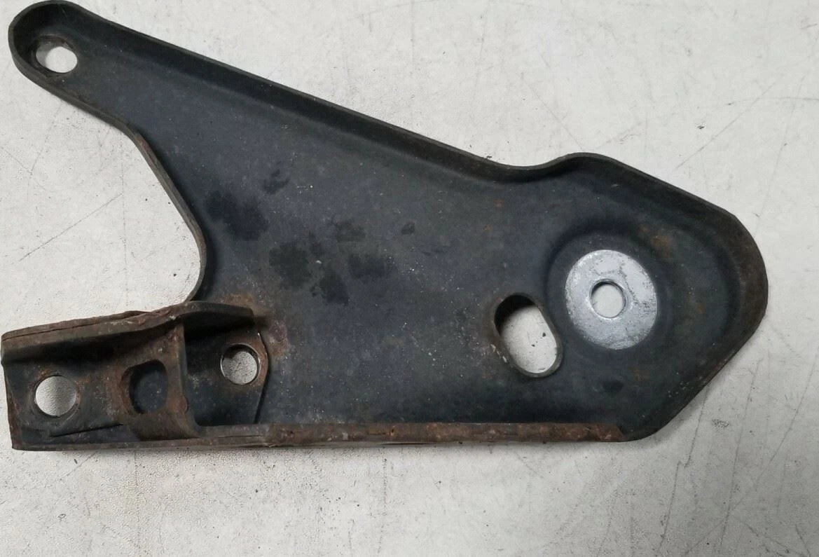 Rear Subframe Bracket LH for Jaguar XJ8 XJR VDP (1998–2003)