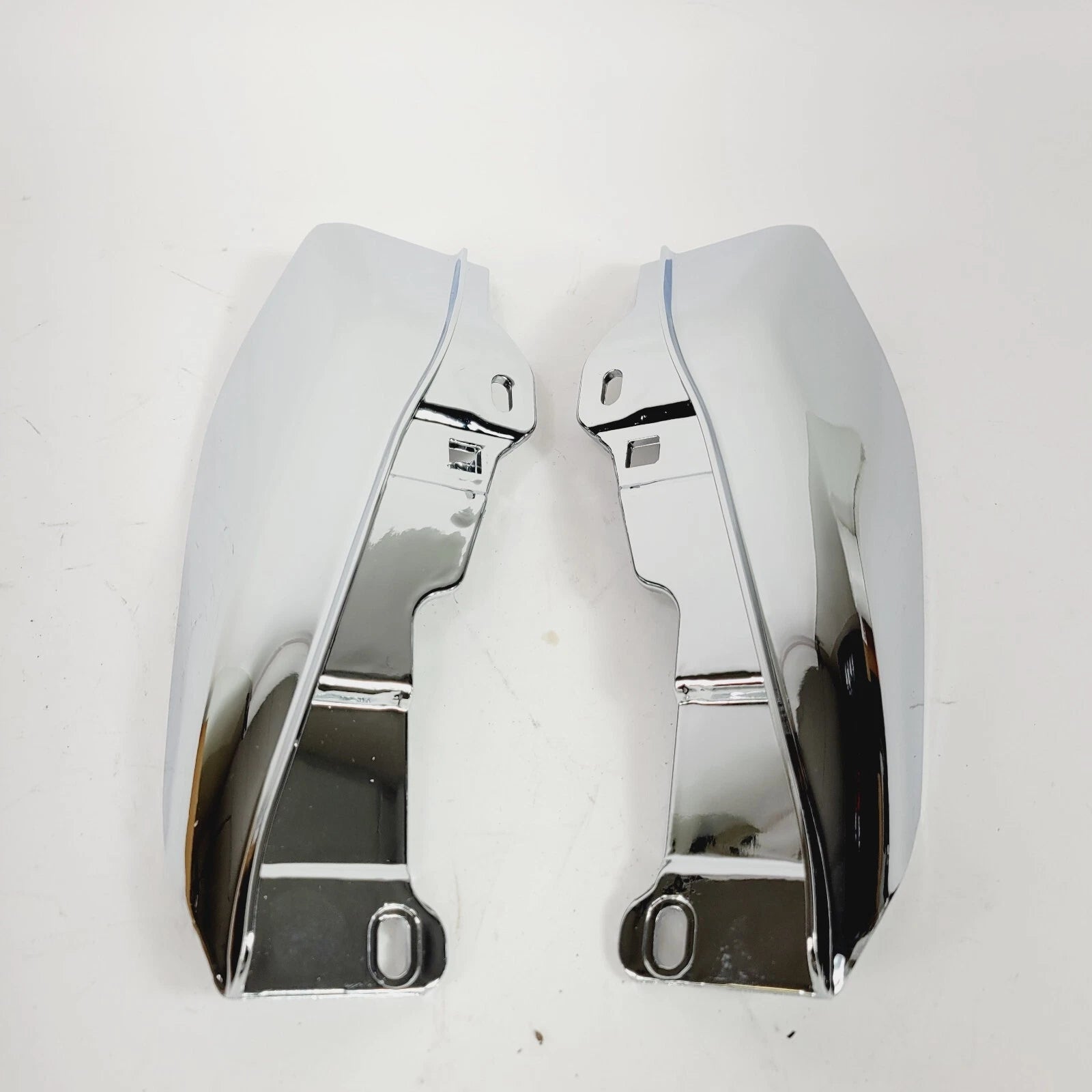 Chrome Air Deflector Heat Shield for Harley Tri Electra Road Glide (2009–2022)