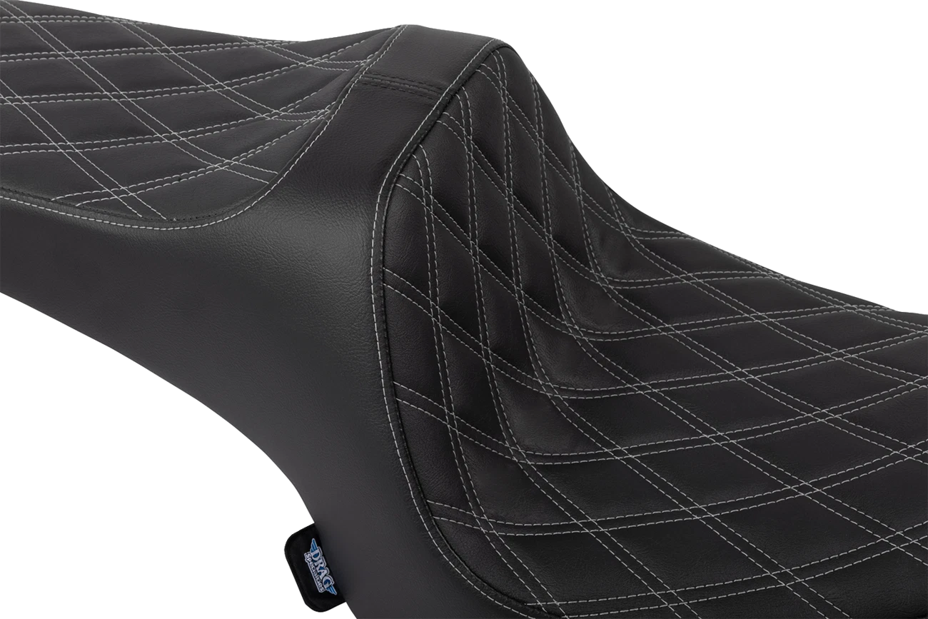 Predator III Seat for Drag Specialties (Vinyl, Double Diamond, Silver)