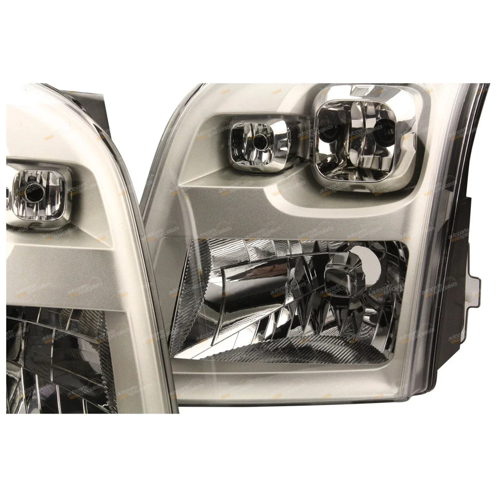 Headlights Left+Right Pair Ford Transit Van VM (2006-2006)