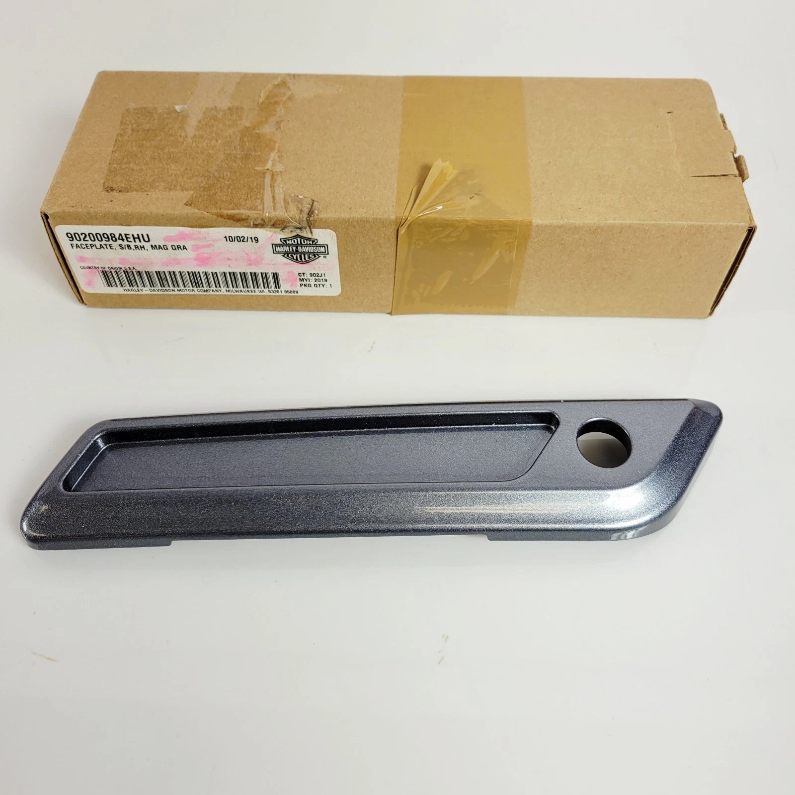 Right Saddlebag Latch Hinge Cover for Harley Davidson Touring (2014–2023)