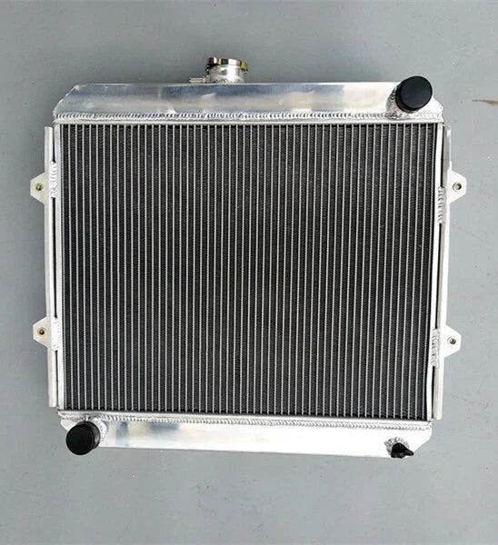 3 Row Aluminum Radiator + Fan for Toyota Hilux RN85 YN85 22R 2.4L (88-97)