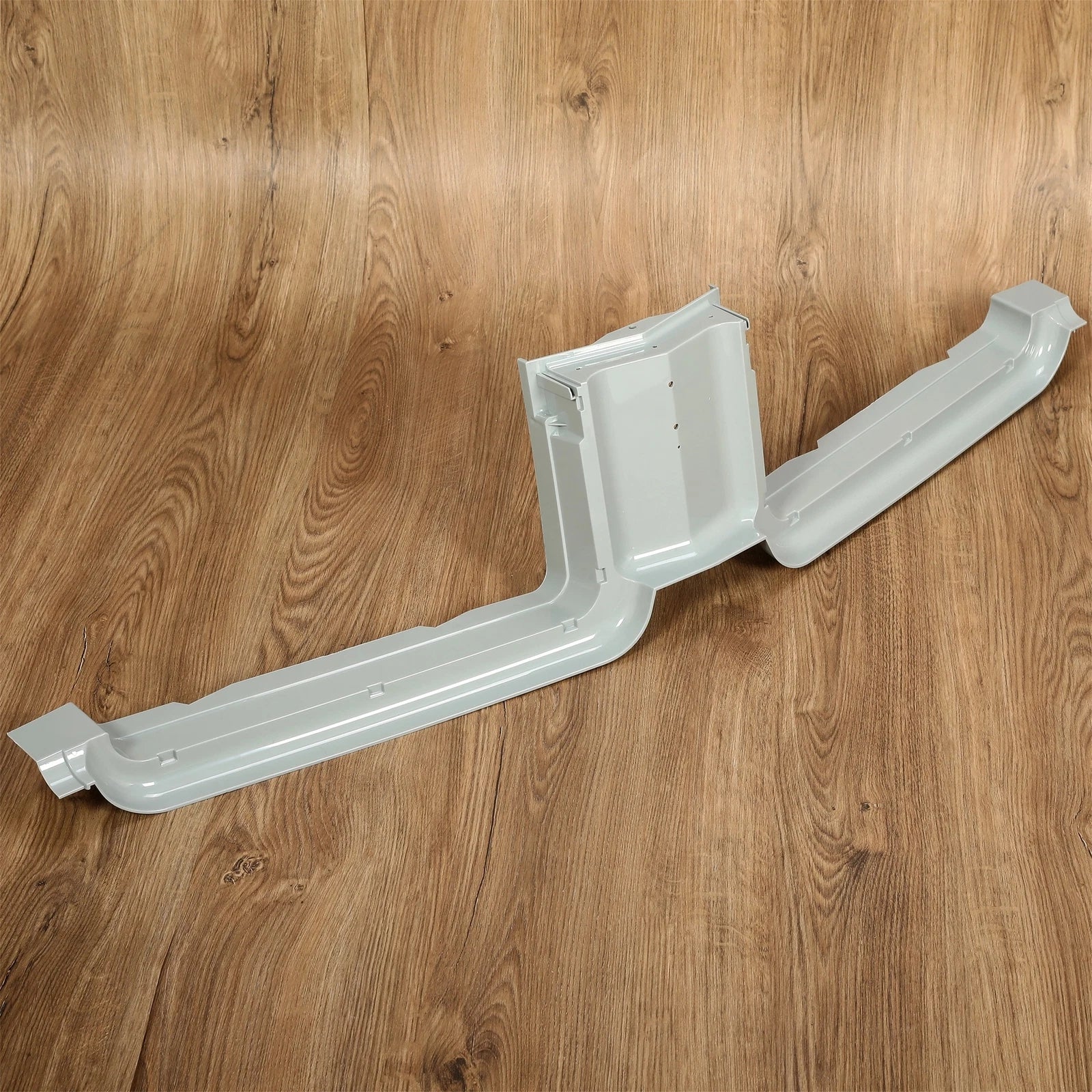 Front Grille Center Stone Shield for Oldsmobile F85 Cutlass Supreme (1971-1972)