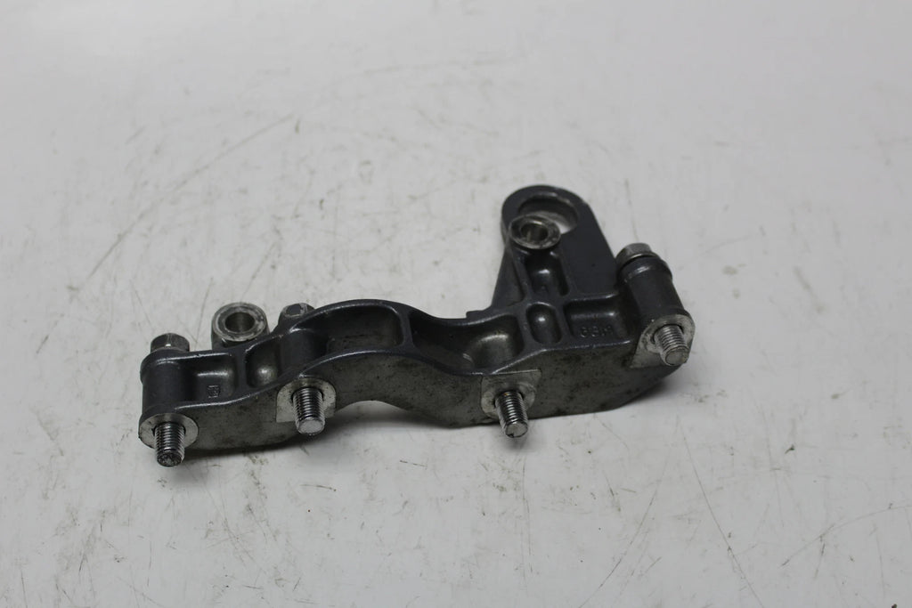 Exhaust Pipe Bracket for Yamaha Venture Raider 1100 (1999–2000)