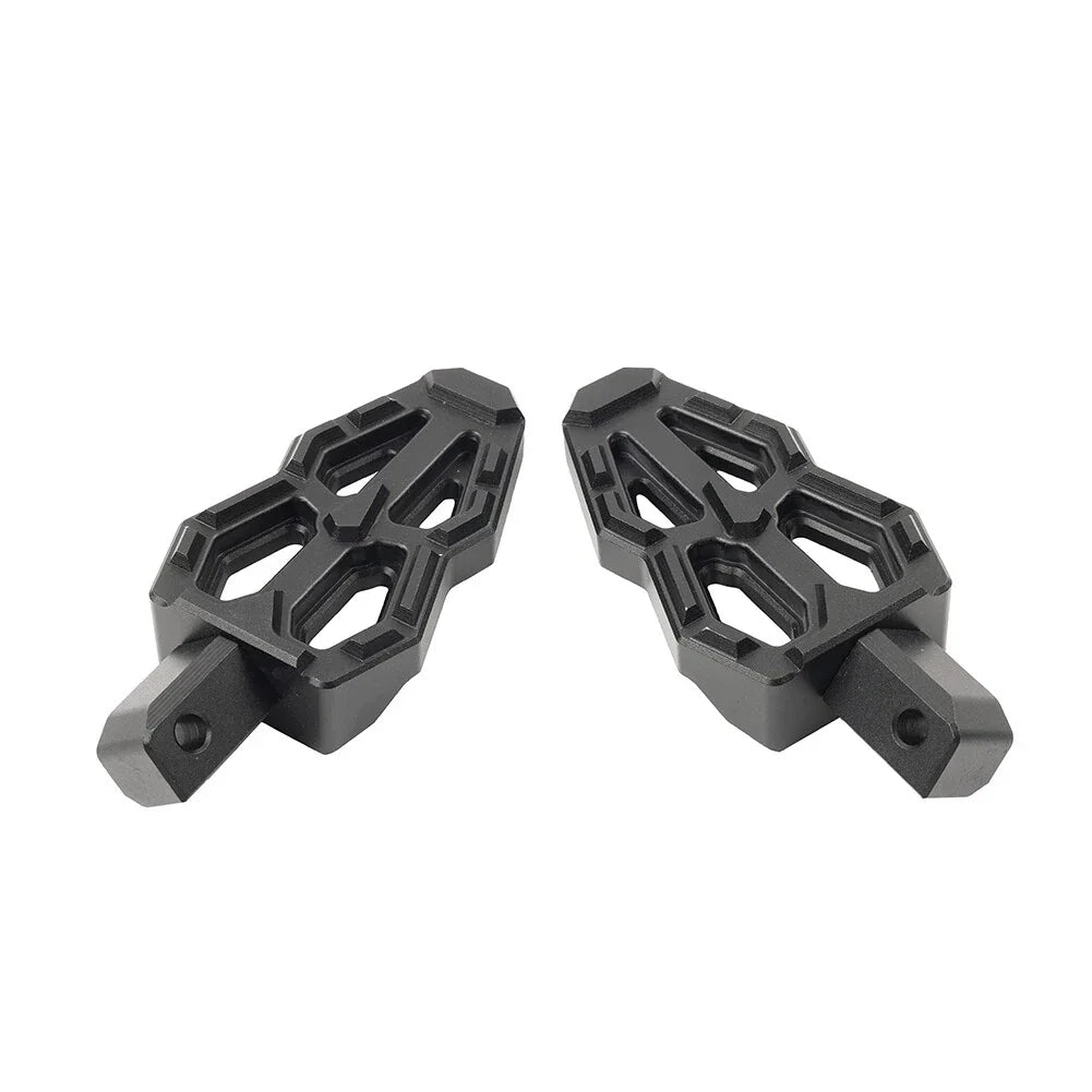Rear Foot Pegs for QJMotor 350 400, Benelli TNT 600 300 302S (2015-2023)