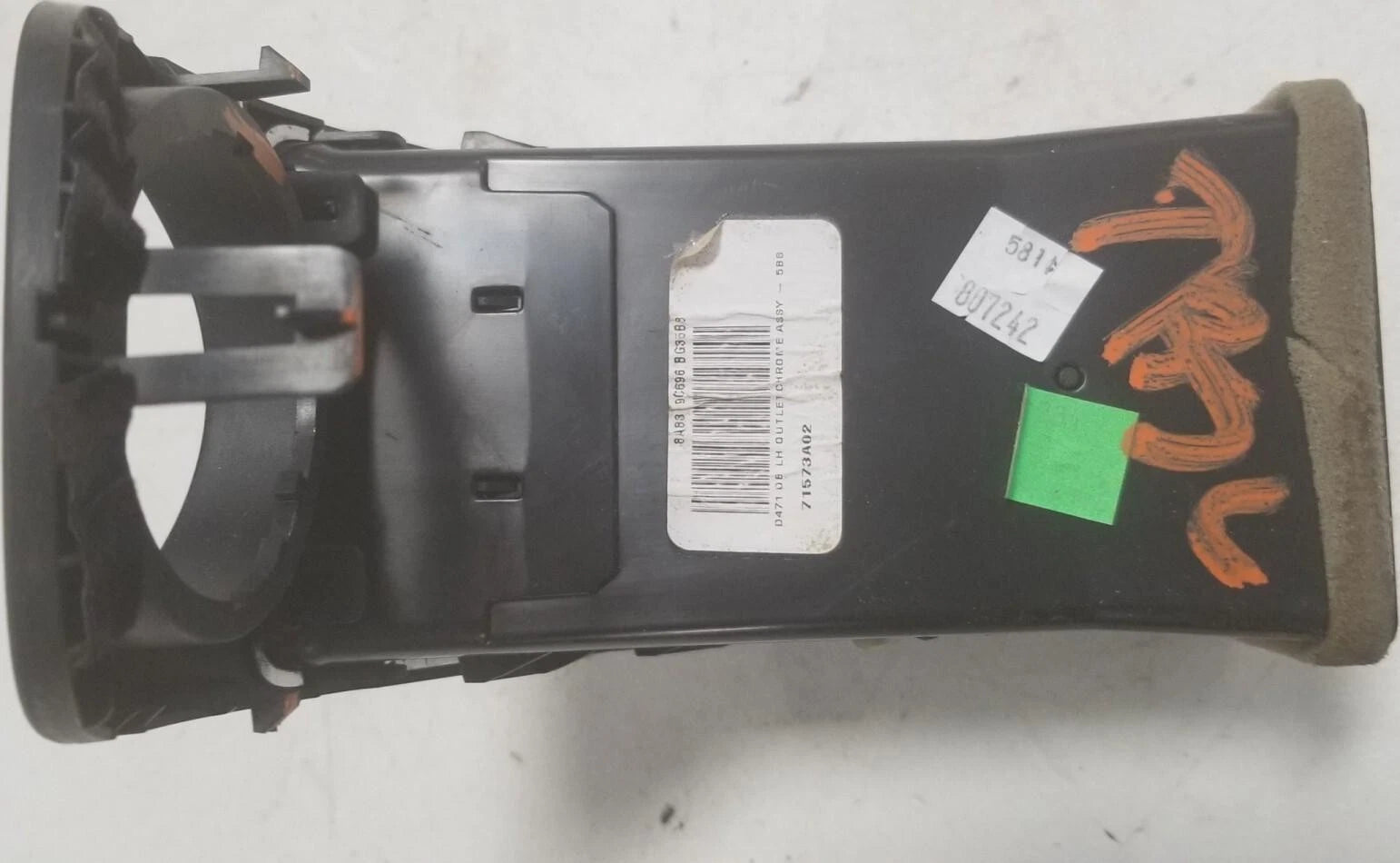 Driver Side Dash Air Vent for Ford Flex (2009–2012) 71573A02