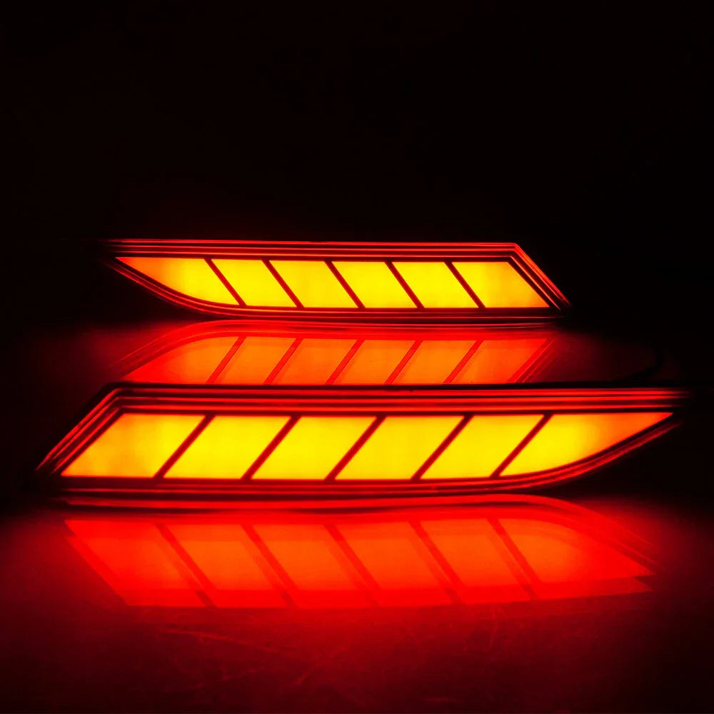 Rear Bumper Reflector Fog/Turn Signal Light for Toyota Yaris Cross (2023–2024)