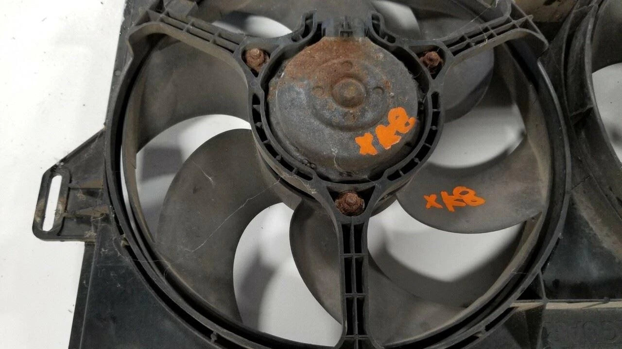 Radiator Cooling Fan Assembly MJB4207AB for Jaguar XK8 (1997–1999)