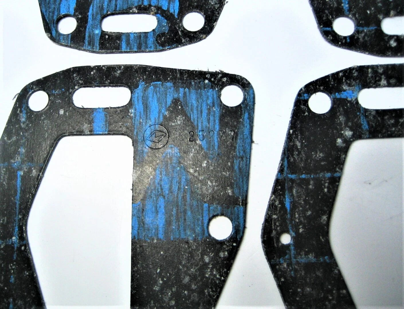 Set of 4 Intake Manifold Gaskets for OMC Evinrude Johnson 4.5-8HP (N/A)