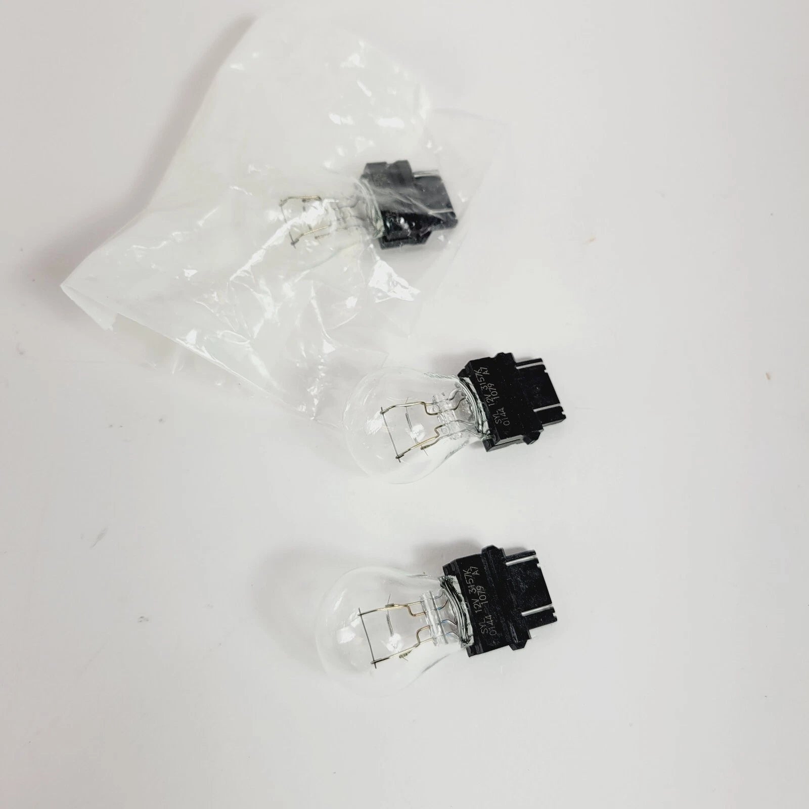 Pack of 3 Tail Lamp Bulbs for Harley Davidson (68167-88)