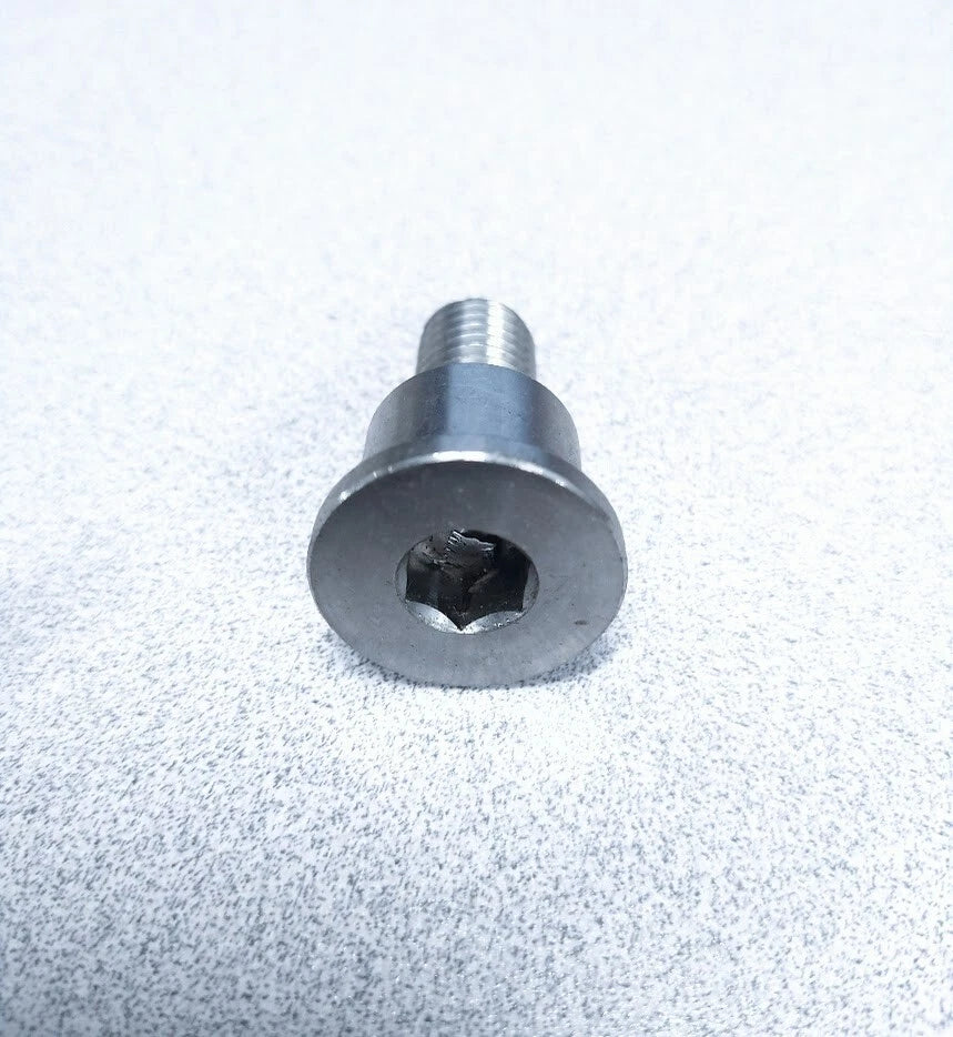 Shoulder Screw for Volvo Penta (OEM) 897456