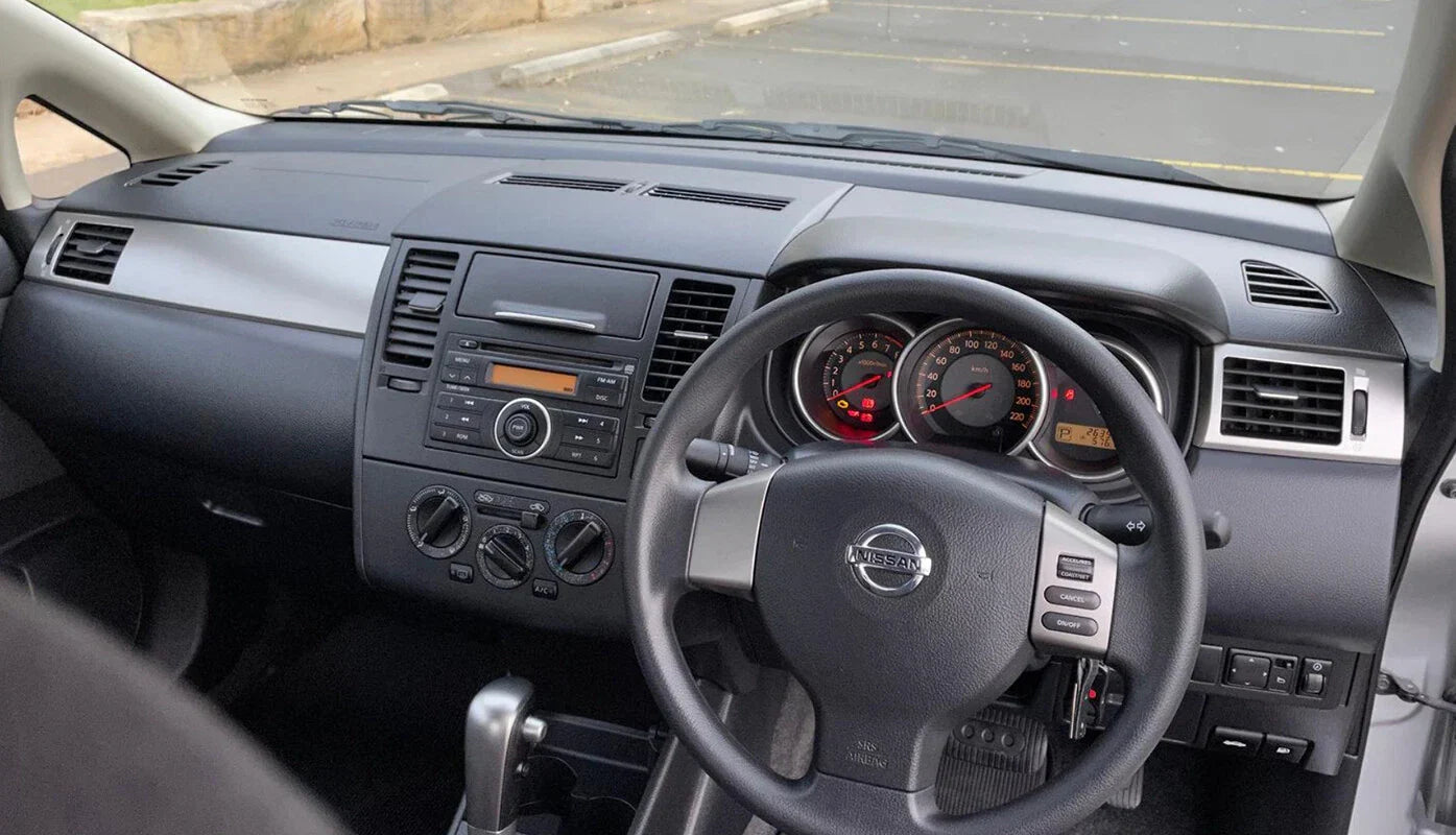 Non-Slip Dash Mat for Nissan Tiida ST ST-L Ti Q C11 Sedan & Hatch (2006-2013)