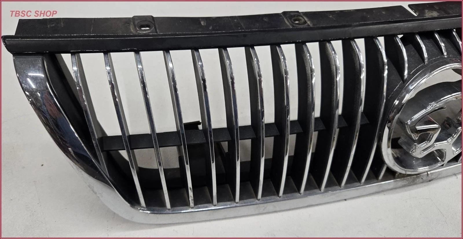 Hood Grill with Emblem for Mercury Cougar (1991–1993)
