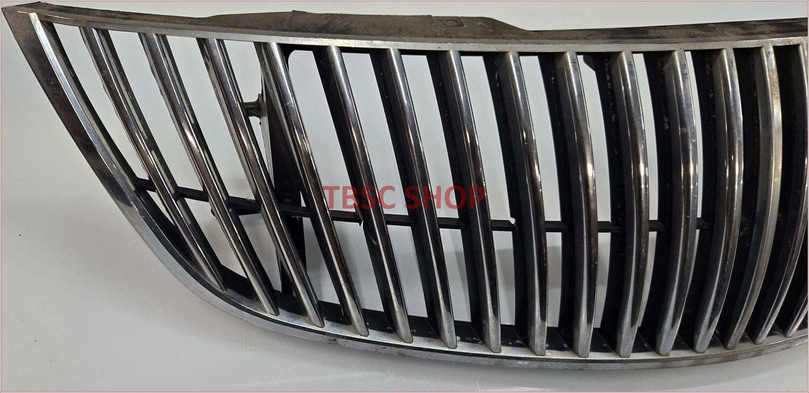 Chrome Grille for Lincoln Continental (1998–2002)