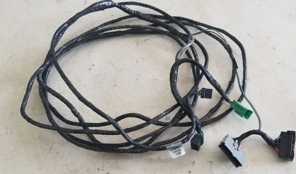 CD Changer P100 Harness for Lincoln Mark VIII (1997–1998) F7FF-14588-BA
