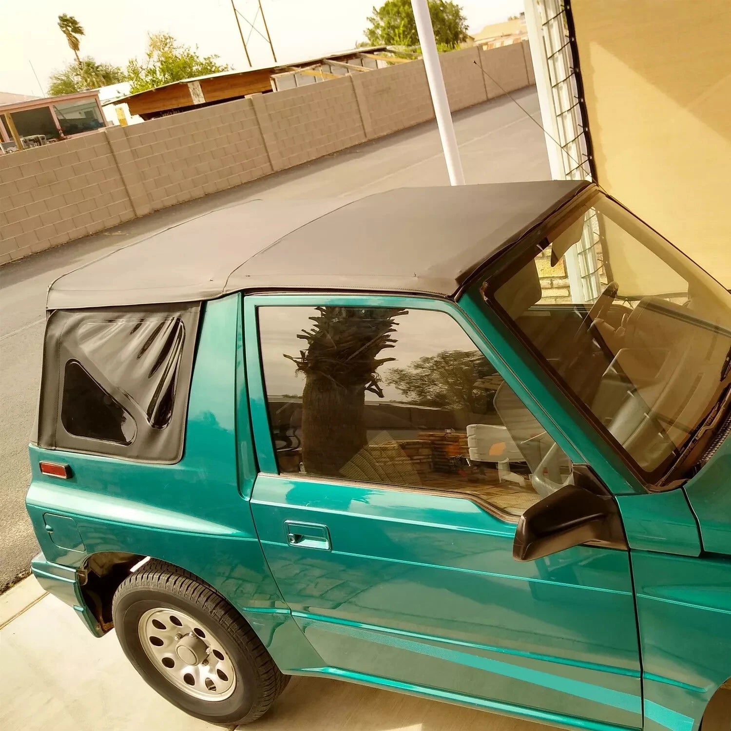 Soft Top for Suzuki Sidekick & Geo Tracker (1995–1998) - Tinted Windows, Black