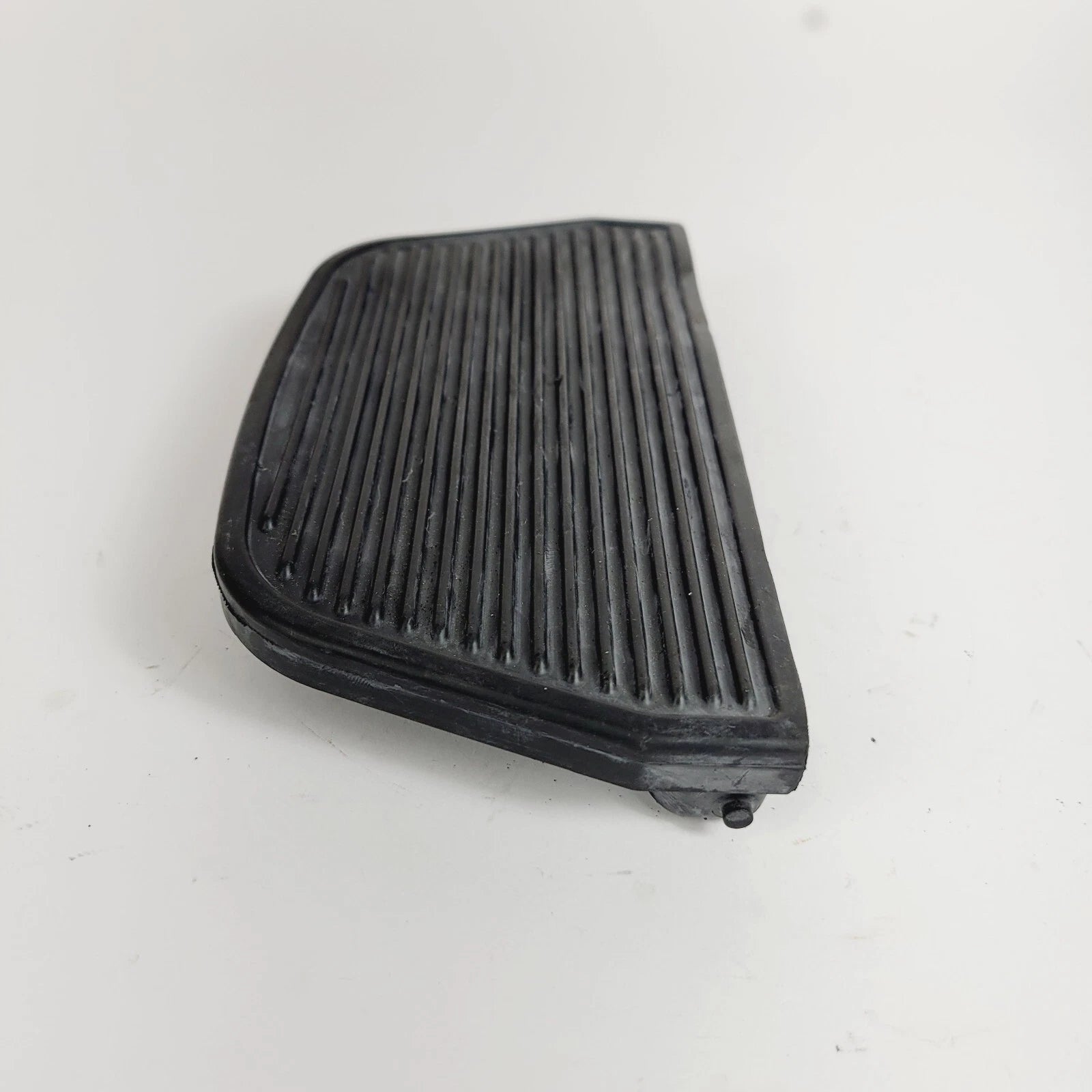 Rear Passenger Foot Floor Bord Pan Insert for Harley Touring Softail (2006)