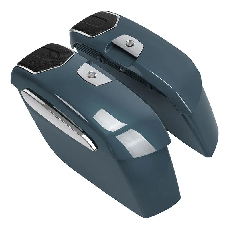 Hard Saddlebags for Indian Challenger Chieftain (2019–2023) Stealth Gray Azure