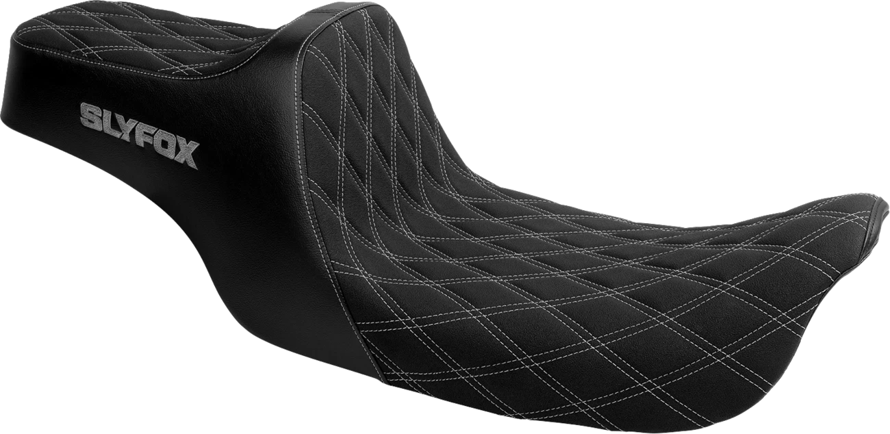 SLYFOX High Noon Seat for FLH/FLT (Double Diamond, Silver Logo, Silver Stitch)