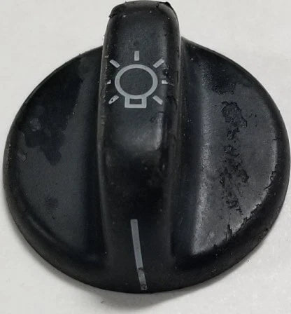 Headlight Switch Knob for Lincoln Town Car (1995–1997)
