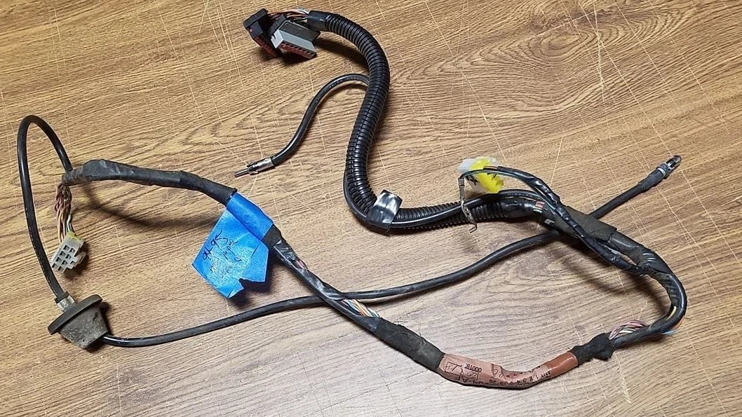 Radio Sound Harness for Ford Thunderbird Cougar (1994–1995) F4SB-18B864-AE