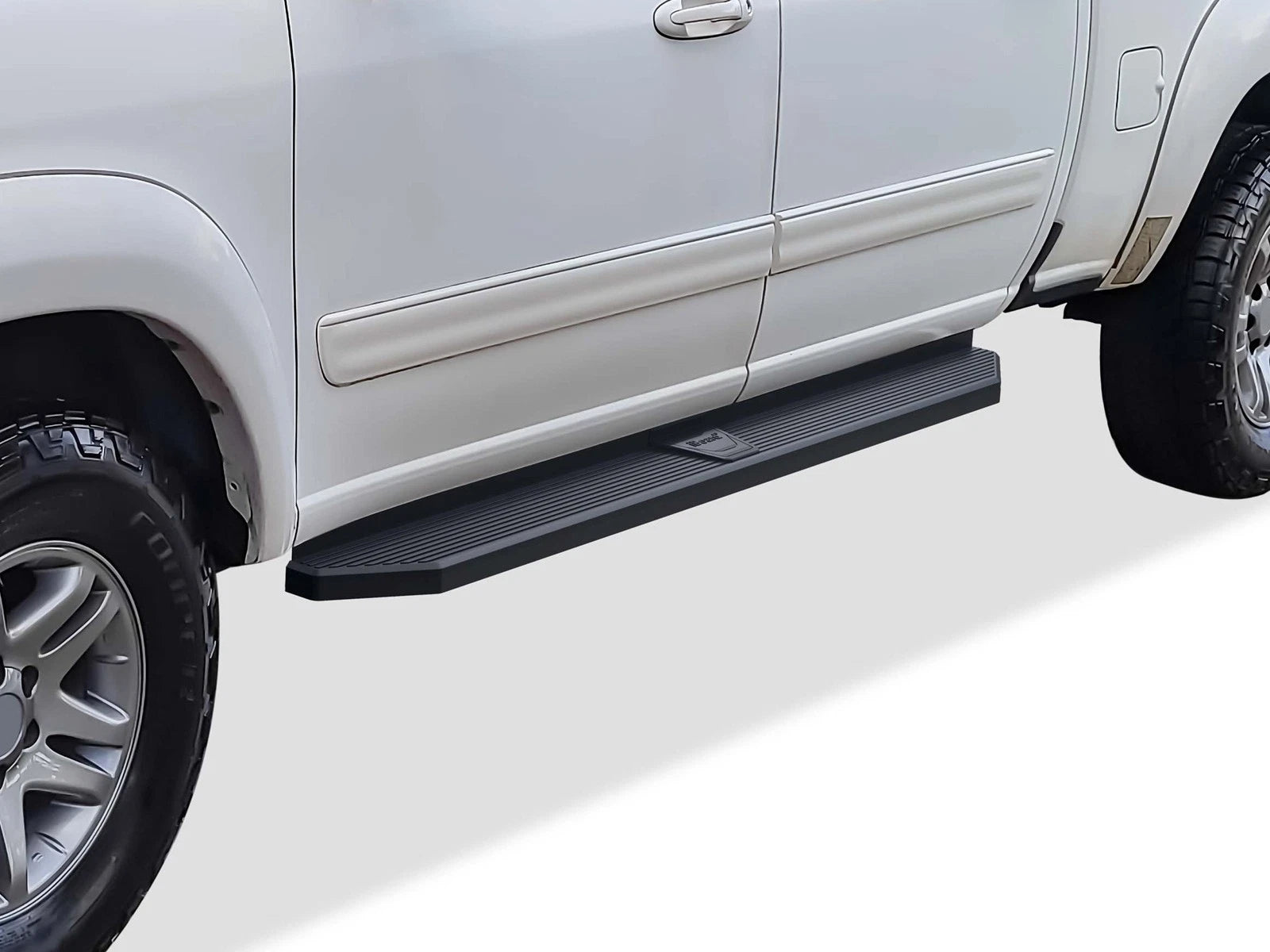 Running Boards for Toyota Tundra Double Cab (2004–2006)