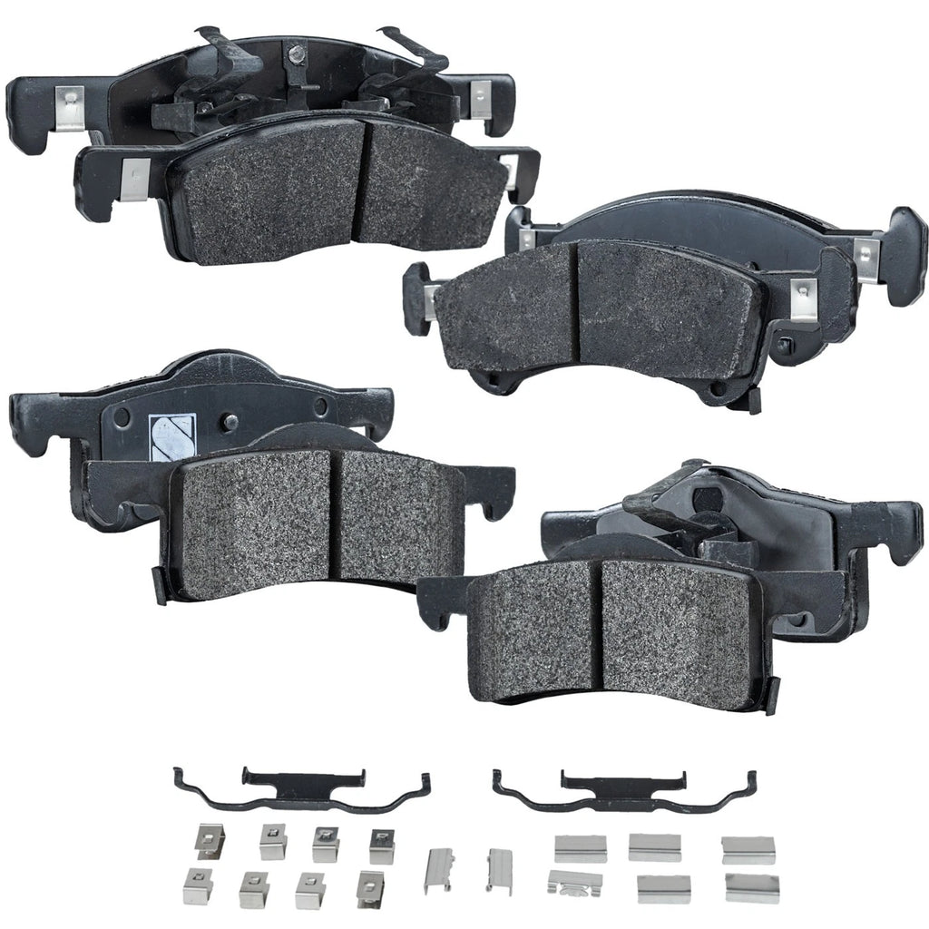 Set of 4 Semi-Metallic Brake Pads for Ford Expedition (2002–2006)