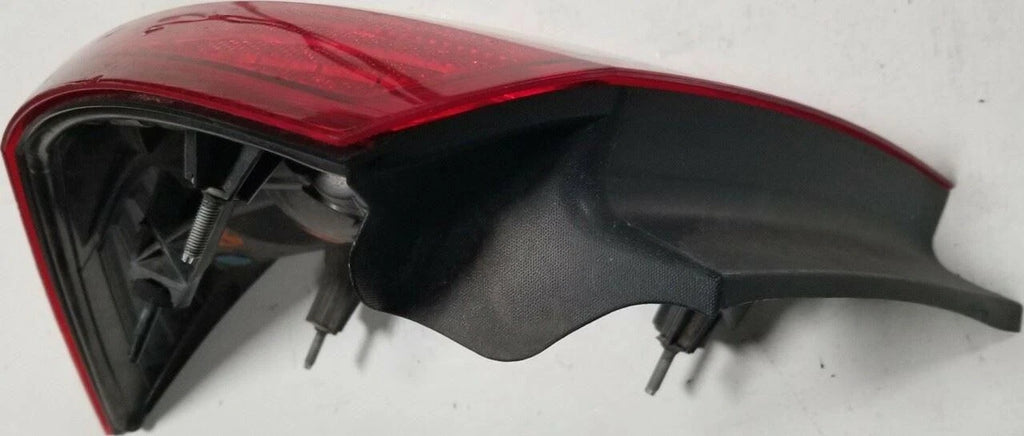 Right Taillight for Ford Five Hundred (2005–2007) 5G13-13B5