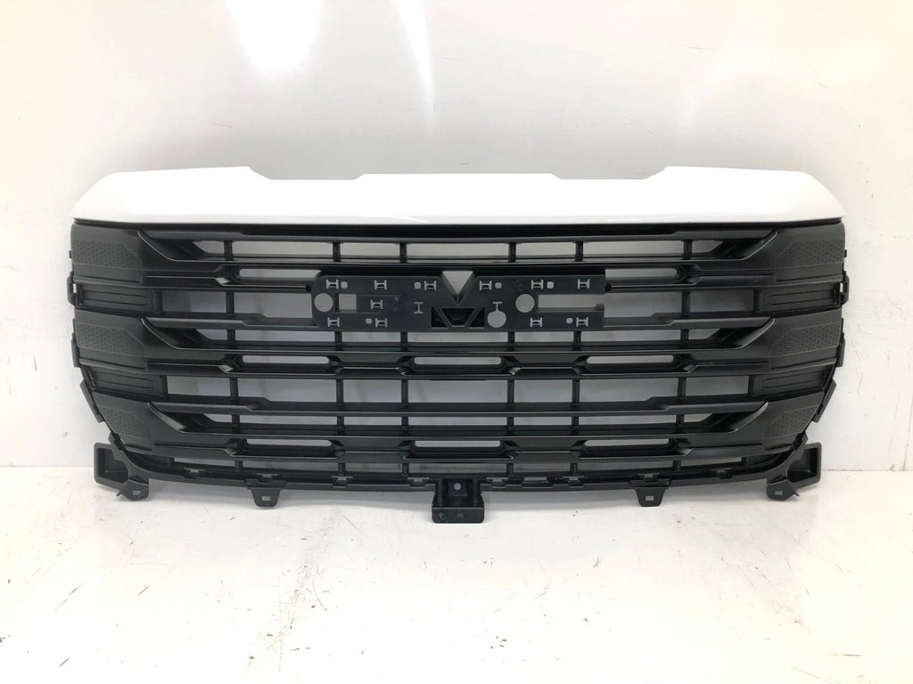 Front Upper Grille for GMC Sierra 1500 (2022–2024) #56 Summit White