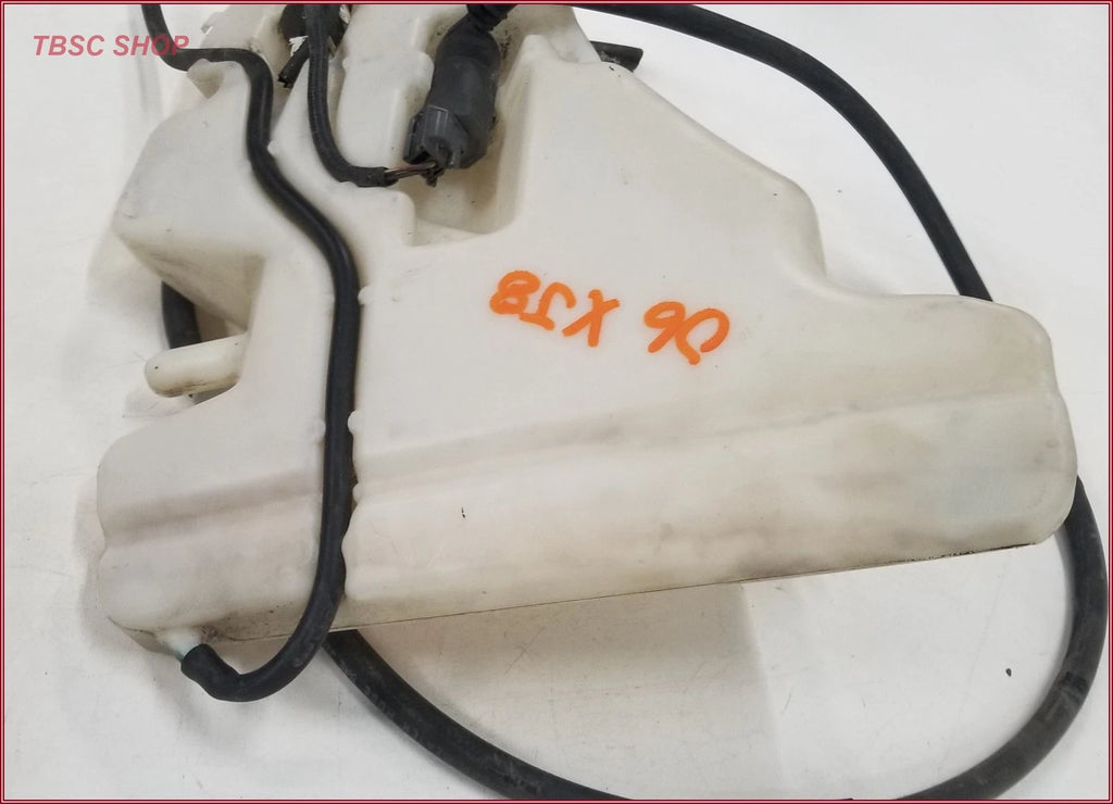 Washer Fluid Reservoir with Pump for Jaguar XJ8 (2004–2007) 59317B613