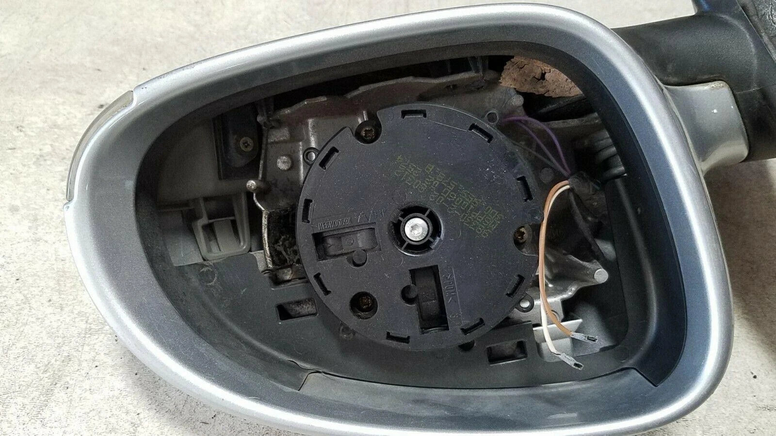 Passenger Side Mirror Housing for Volkswagen Passat (2006–2009) OEM Silver