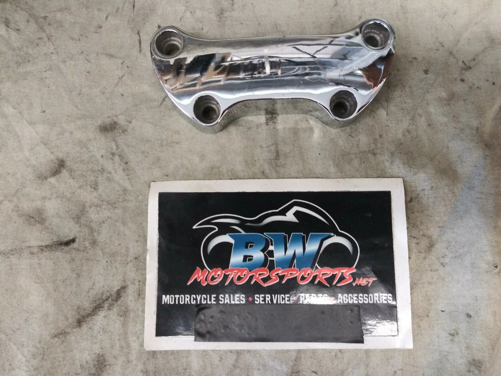 Handlebar Riser Clamp for Harley Davidson (Chrome)