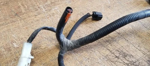 Complete Engine Fuel Harness for Lincoln Mark VIII (1996) 4.6L 4V F6LB-12A522 P260G