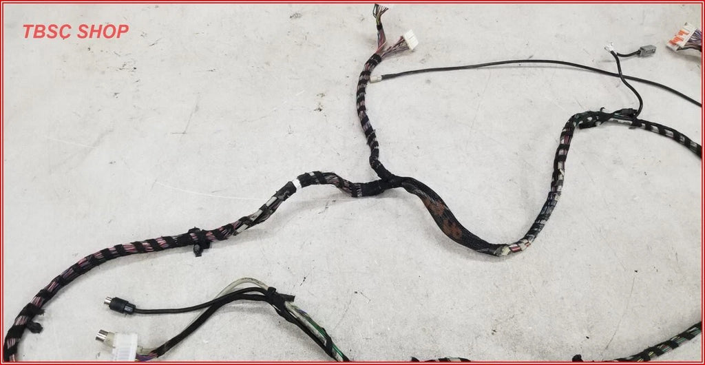 Radio Harness for Jaguar XJ8/XJ8L/XJR/VDP (1999) LNE36