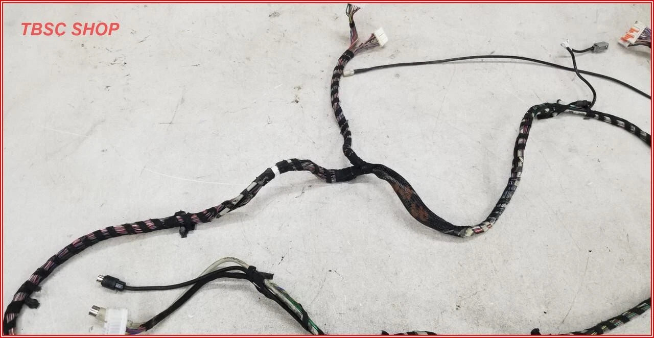 Radio Harness for Jaguar XJ8/XJ8L/XJR/VDP (1999) LNE36