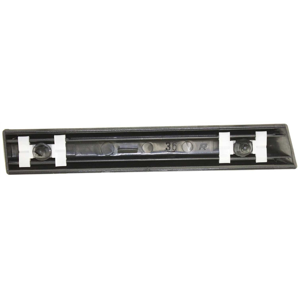 Fender Molding for BMW 318i, 320i (1992–1995)