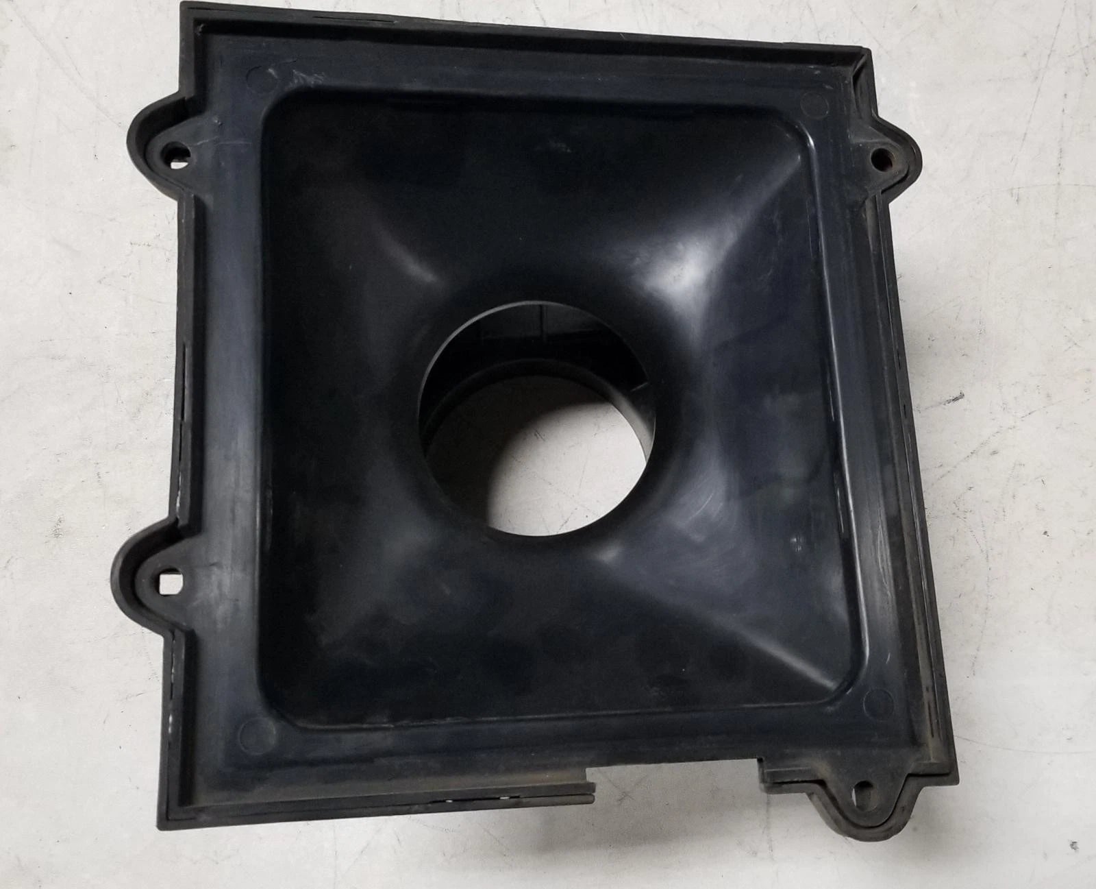 Airbox MAF Housing for Lincoln Mark VIII (1993–1998) 4.6L