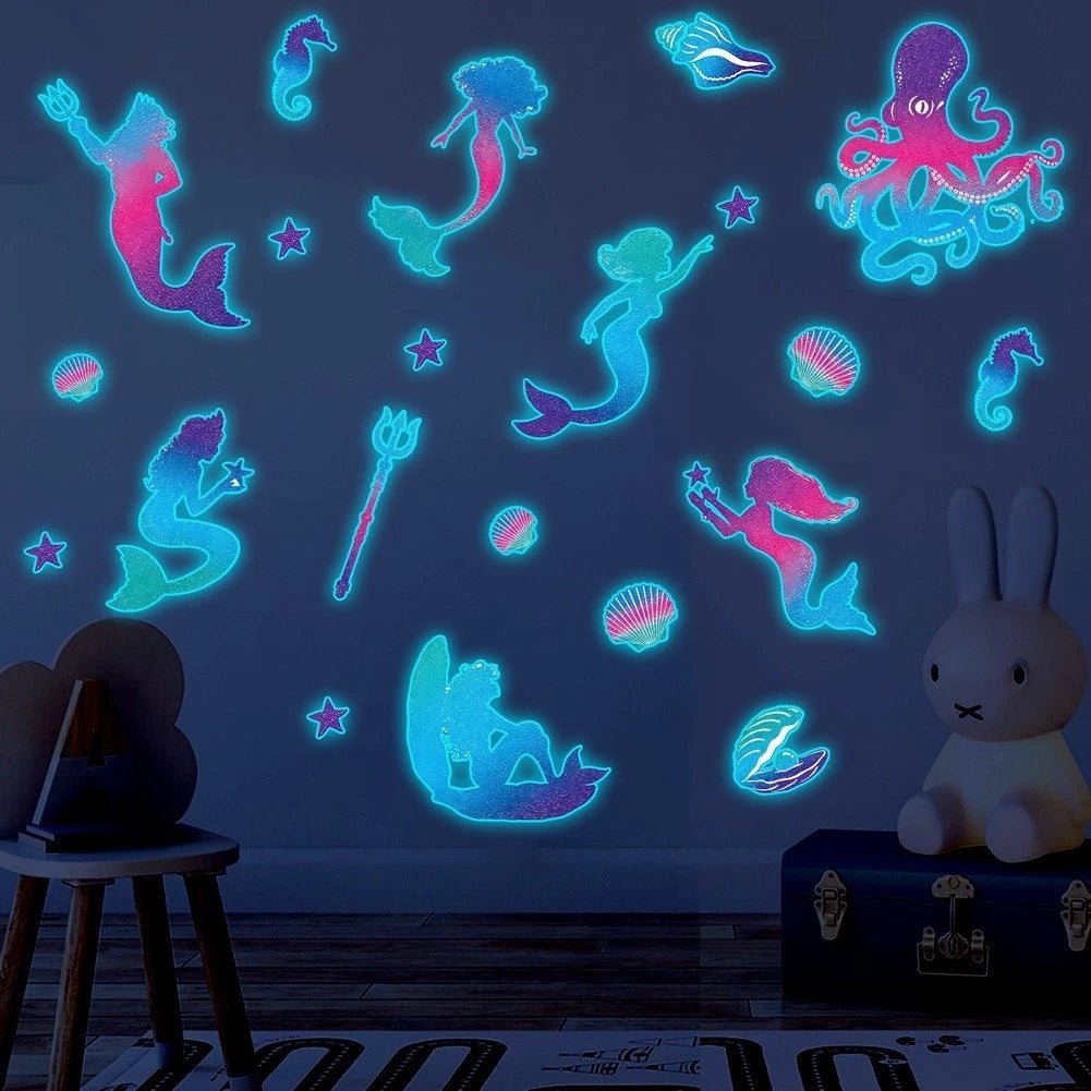 Glow in Dark PVC Wall Sticker for Children's Room (25x25cm)